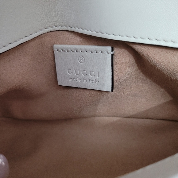 Gucci White Crossbody Bag with Gold Accents - Picture 6 of 10